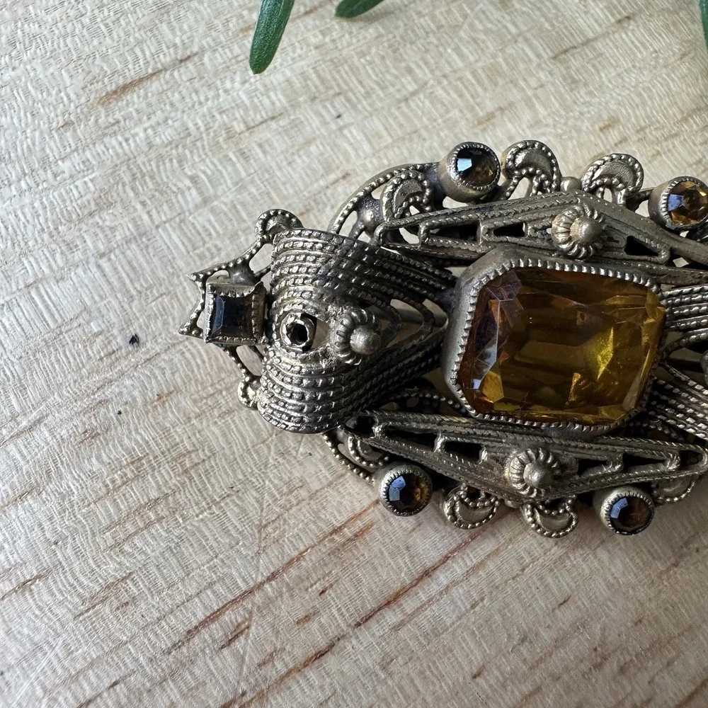Vintage Art Deco Filigree Brooch‎ 1.75 Inch Gold Gilt Metal Amber Glass Handmade
